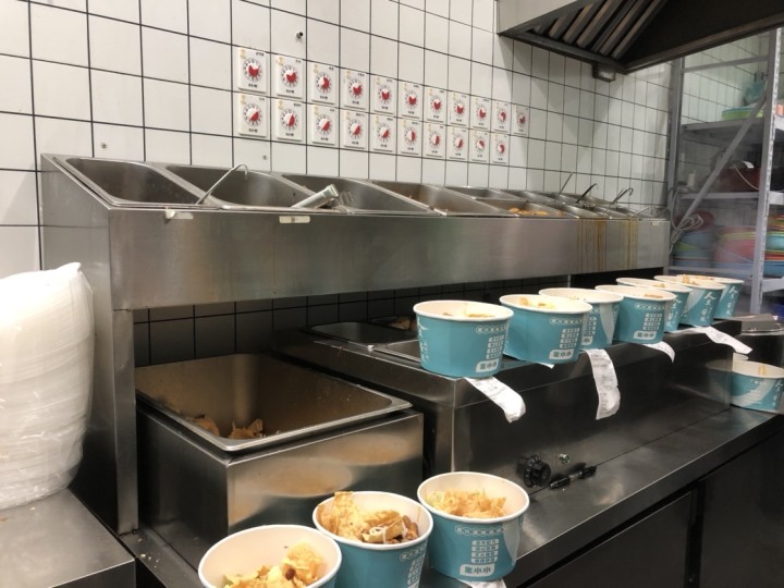 餐飲行業為什么選擇螺螄粉加盟？選擇螺螄粉加盟有哪些好處？