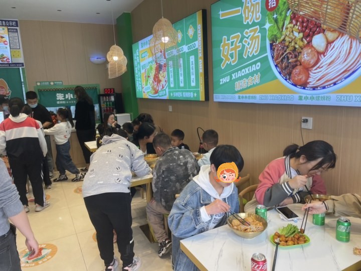 螺螄粉行業蓬勃發展的同時，新開的螺螄粉店如何吸引消費者？