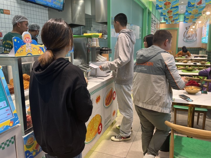 餐飲市場消費明顯回升，朱小小螺螄粉全力推進加盟業務