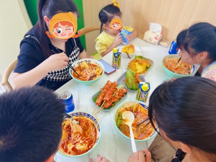 投資螺螄粉加盟店有什么條件？為什么能夠吸引創(chuàng)業(yè)者加盟？