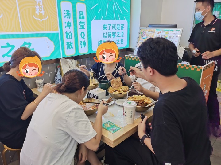 朱小小螺螄粉加盟品牌：以服務為核心，持續賦能加盟商