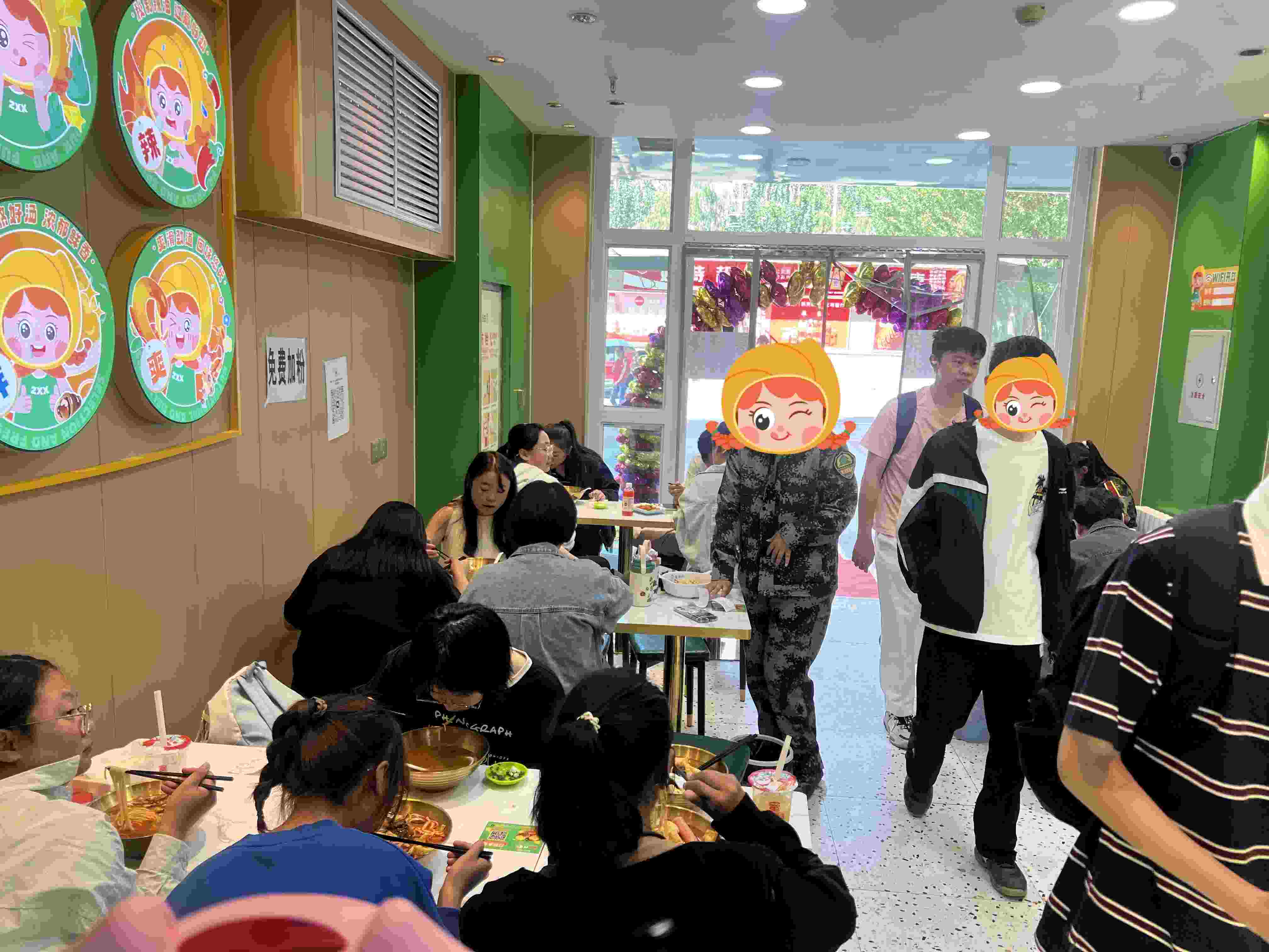 朱小小螺螄粉加盟品牌，投資性價比高，創業低風險